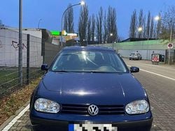 Blau Gebraucht 2002 VW Golf IV Edition Limousine | 1.700 € (Guter Preis)