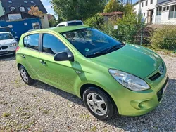 Grün Gebraucht 2010 Hyundai i20 Limousine | 2.399 € (Guter Preis)
