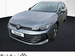 Grau Neu 2025 VW Passat Business Kombi | 51.490 € (Etwas zu teuer)
