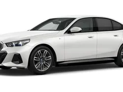 Weiß Gebraucht 2024 BMW i5 Comfort Edition Limousine | 59.971 € (Fairer Preis)