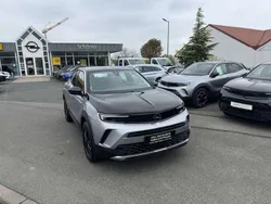 Kontrast grau/quarz silber Gebraucht 2021 Opel Mokka Edition SUV | 16.990 € (Fairer Preis)