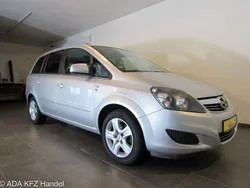 Silber Gebraucht 2010 Opel Zafira Edition Van / Kleinbus | 5.699 € (Teuer)