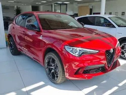 Rosso alfa, uni Gebraucht 2023 Alfa Romeo Stelvio Quadrifoglio SUV | 82.790 €