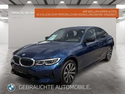 Blau Gebraucht 2022 BMW 330 Sport Line Limousine | 39.490 € (Etwas zu teuer)