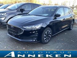 Schwarz Gebraucht 2025 Ford Focus Titanium Limousine | 20.850 € (Superpreis)