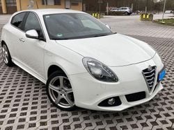Weiß Gebraucht 2015 Alfa Romeo Giulietta Turismo Limousine | 5.500 € (Guter Preis)