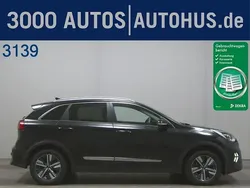 Grau Gebraucht 2020 Kia Niro Spirit SUV | 20.990 € (Fairer Preis)