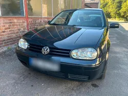 Schwarz Gebraucht 2003 VW Golf IV Ocean Kleinwagen | 450 € (Guter Preis)