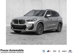Silber Neu 2025 BMW iX1 M Sport SUV | 55.430 € (Fairer Preis)