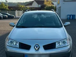 Grau Gebraucht 2006 Renault Mégane GrandTour Kombi | 3.200 € (Etwas zu teuer)