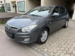 Grau Gebraucht 2009 Hyundai i30 Comfort Limousine | 2.990 € (Guter Preis)