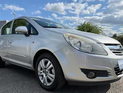 Silber Gebraucht 2010 Opel Corsa Kleinwagen | 2.450 €