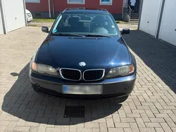 Blau Gebraucht 2003 BMW 316 Limousine | 2.200 € (Fairer Preis)