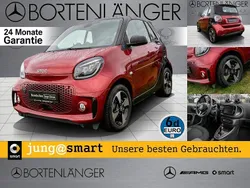 Rot Gebraucht 2024 Smart ForTwo Electric Drive Cabrio | 17.778 € (Etwas zu teuer)