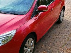Rot Gebraucht 2011 Ford Focus Trend Kombi | 1.450 € (Guter Preis)