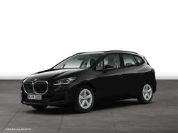 Schwarz Gebraucht 2024 BMW 230e Active Tourer Van / Kleinbus | 42.830 € (Superpreis)