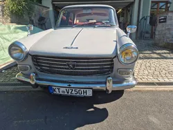 Grau Gebraucht 1962 Peugeot 404 Limousine | 7.500 €