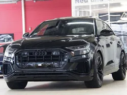 Orcaschwarz Gebraucht 2019 Audi Q8 S-Line SUV | 53.850 € (Fairer Preis)