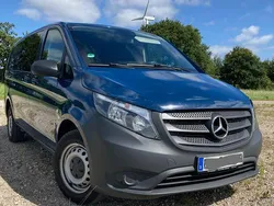 Blau Gebraucht 2017 Mercedes Vito Van / Kleinbus | 11.500 € (Fairer Preis)