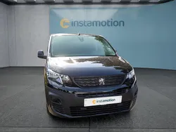 Schwarz Gebraucht 2023 Peugeot Partner Van / Kleinbus | 18.749 € (Fairer Preis)