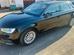 Schwarz Gebraucht 2015 Audi A3 Sportback Ambiente Limousine | 9.550 € (Etwas zu teuer)
