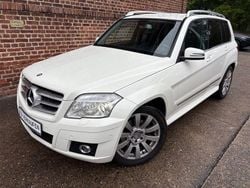 Weiß Gebraucht 2008 Mercedes GLK320 Sport SUV | 9.888 € (Fairer Preis)