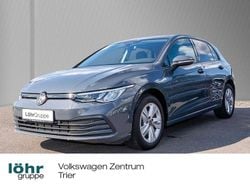 Grau Gebraucht 2023 VW Golf VIII Life Limousine | 21.980 € (Guter Preis)