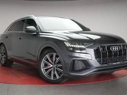 Grau Gebraucht 2019 Audi Q8 S-Line SUV | 53.990 € (Guter Preis)