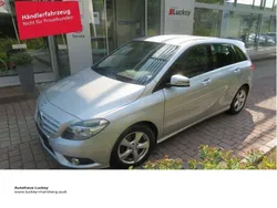 Silber Gebraucht 2013 Mercedes B180 Van / Kleinbus | 9.490 € (Guter Preis)