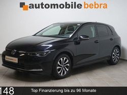 Schwarz Gebraucht 2022 VW Golf VIII Active Limousine | 24.990 € (Fairer Preis)