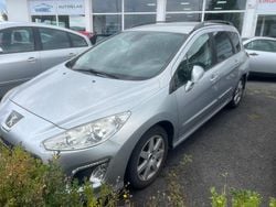 Silber Gebraucht 2012 Peugeot 308 Urban Move Kombi | 2.990 € (Teuer)