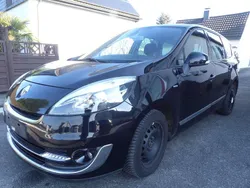 Schwarz Gebraucht 2013 Renault Scénic III Bose Edition Van / Kleinbus | 7.900 €