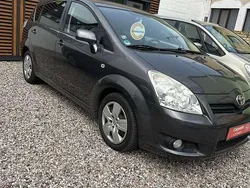 Grau Gebraucht 2009 Toyota Corolla Verso Sol Van / Kleinbus | 2.699 € (Superpreis)