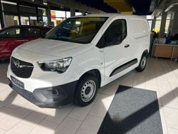 Weiß Gebraucht 2021 Opel Combo Selection Van / Kleinbus | 16.400 € (Fairer Preis)