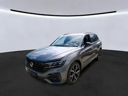 Grau Gebraucht 2022 VW Touareg R-line SUV | 45.590 € (Fairer Preis)