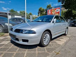 Silber Gebraucht 2004 Mitsubishi Carisma Motion Limousine | 2.250 € (Teuer)