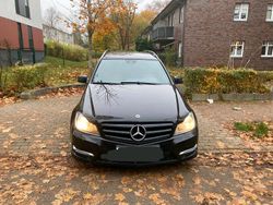 Schwarz Gebraucht 2013 Mercedes C250 AMG line Kombi | 8.800 €