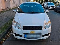 Weiß Gebraucht 2010 Chevrolet Aveo Kleinwagen | 2.200 € (Fairer Preis)