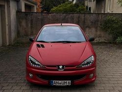 Rot Gebraucht 2004 Peugeot 206 CC RC Cabrio | 2.990 €