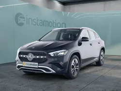 Schwarz Gebraucht 2024 Mercedes GLA220 Progressive SUV | 43.940 € (Fairer Preis)