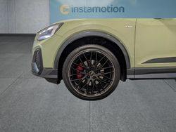 Grün Gebraucht 2022 Audi Q2 SUV | 29.599 € (Teuer)