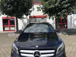 Violett Gebraucht 2015 Mercedes GLA200 AMG line SUV | 17.200 € (Fairer Preis)