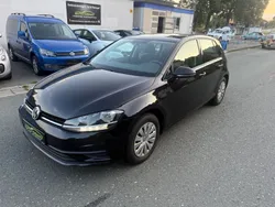 Schwarz Gebraucht 2017 VW Golf VII Trendline Limousine | 8.650 € (Fairer Preis)