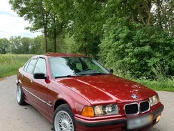 Rot Gebraucht 1994 BMW 318 Limousine | 6.600 €