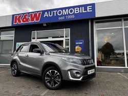 Grau Gebraucht 2024 Suzuki Vitara Comfort+ SUV | 23.990 € (Fairer Preis)