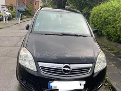 Schwarz Gebraucht 2005 Opel Zafira Van / Kleinbus | 1.350 € (Superpreis)