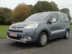 Grau Gebraucht 2012 Citroën Berlingo Van / Kleinbus | 7.400 € (Teuer)