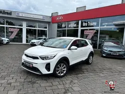 Weiß Gebraucht 2022 Kia Stonic Edition 7 SUV | 17.990 € (Guter Preis)