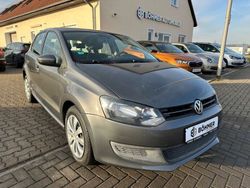 Grau Gebraucht 2009 VW Polo Comfortline Limousine | 5.490 € (Teuer)