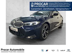 Blau Gebraucht 2024 BMW 330e M Sport Limousine | 44.900 € (Fairer Preis)
